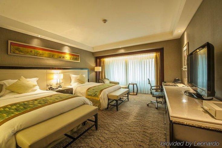 שיג'יאז'ואנג Hebei Hotel Zhongmao Haiyue Hotel מראה חיצוני תמונה