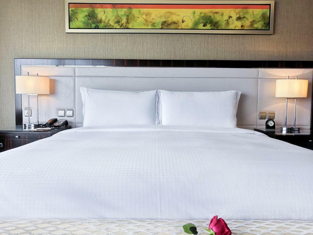 שיג'יאז'ואנג Hebei Hotel Zhongmao Haiyue Hotel מראה חיצוני תמונה